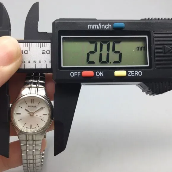 Vintage Pulsar Watch Women 21mm Silver Tone 1N01-X127 Stretch Band New Battery - Picture 10 of 14